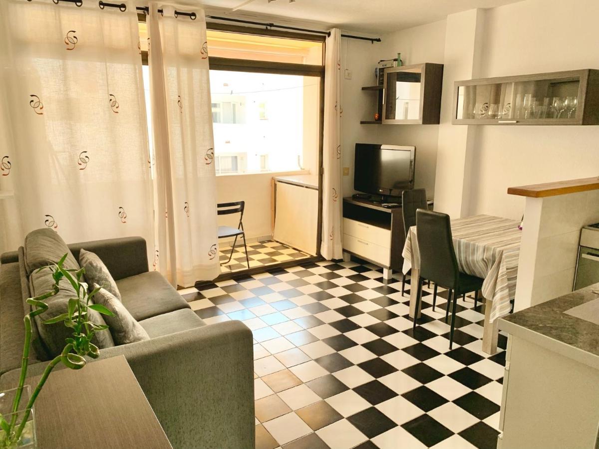 Apartamentos Miranda Es Pujols Eksteriør bilde