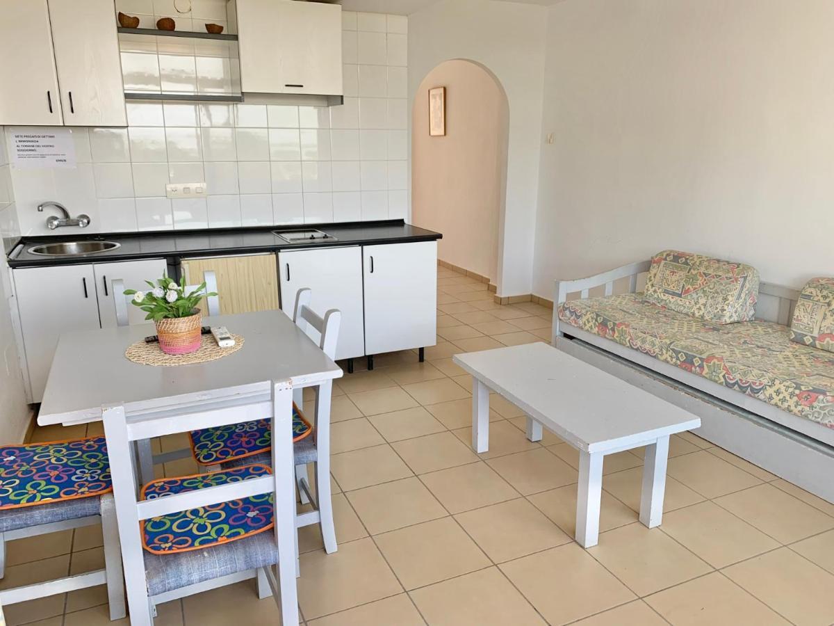 Apartamentos Miranda Es Pujols Eksteriør bilde